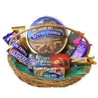 Rakhi with Basket of Chocolate Cookies